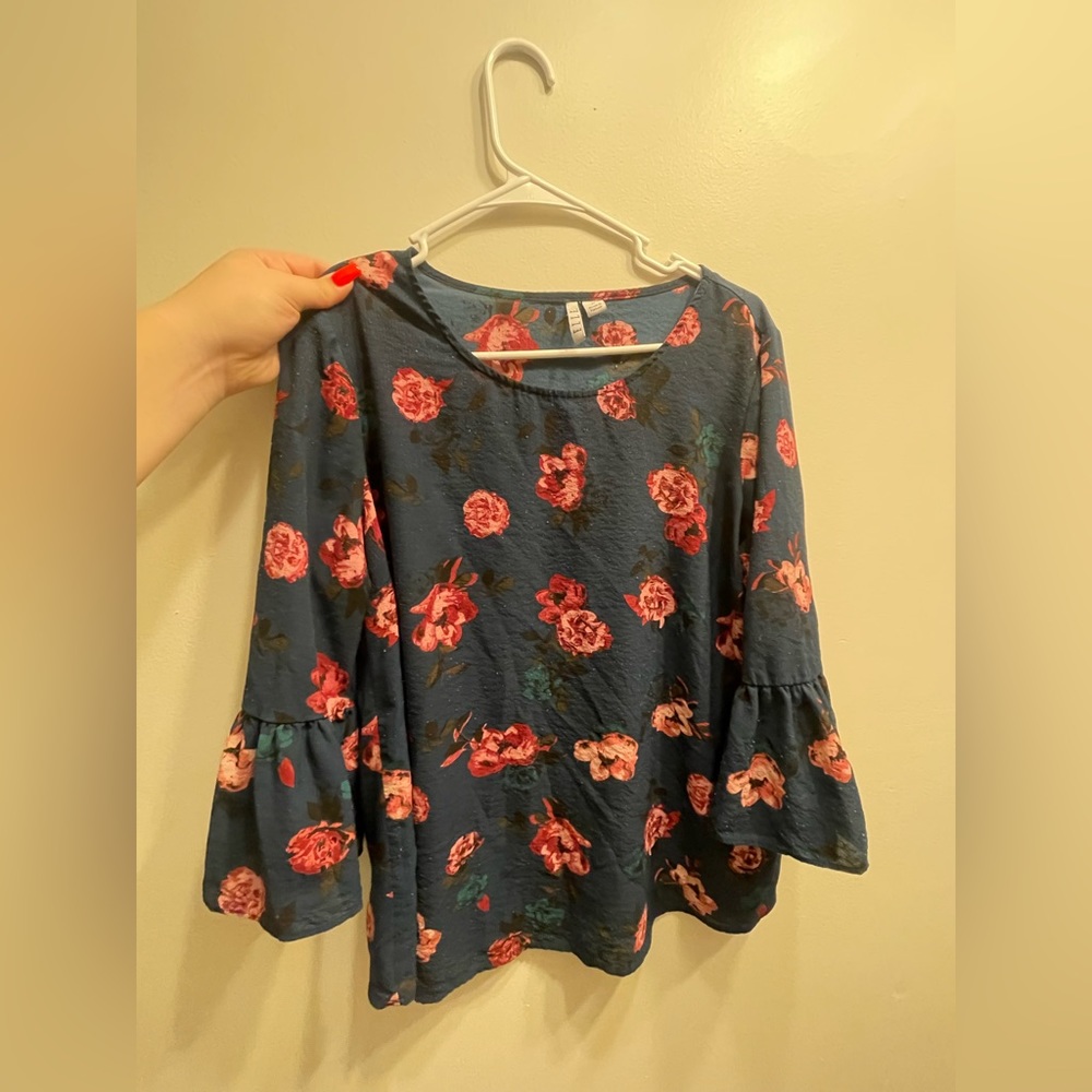 rose patterned long sleeve blouse size medium